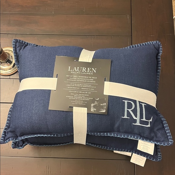 Ralph Lauren Set of 2 Indoor / Outdoor Pillows 14”x20” new blue